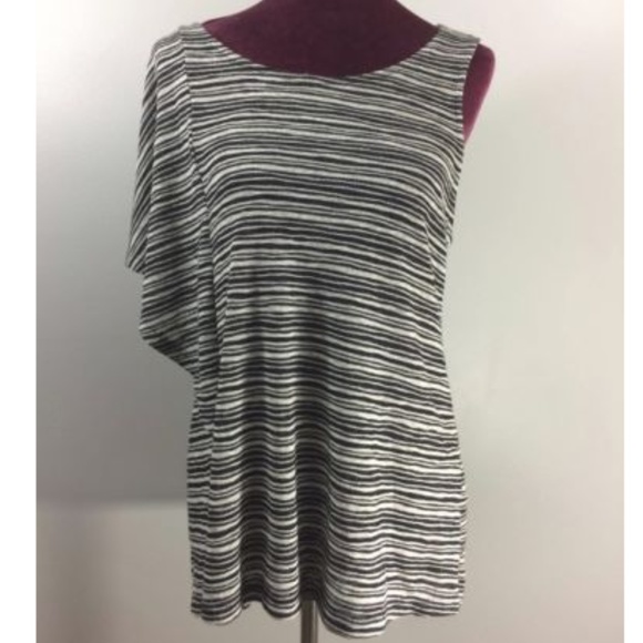 W5 Tops - W5 Womens NEW Asymmetrical Knit Stripe Size Large